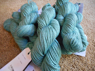 Illimani Yarn Santi