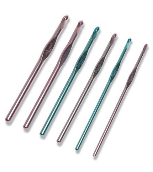 Susan Bates - Silvalume - 6" Crochet Hook